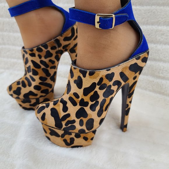London Trash WYNNE Pony Hair 2" Platform 6.5" Heels - Picture 4 of 10